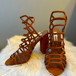 Steve Madden chunky heeled strappies size 8